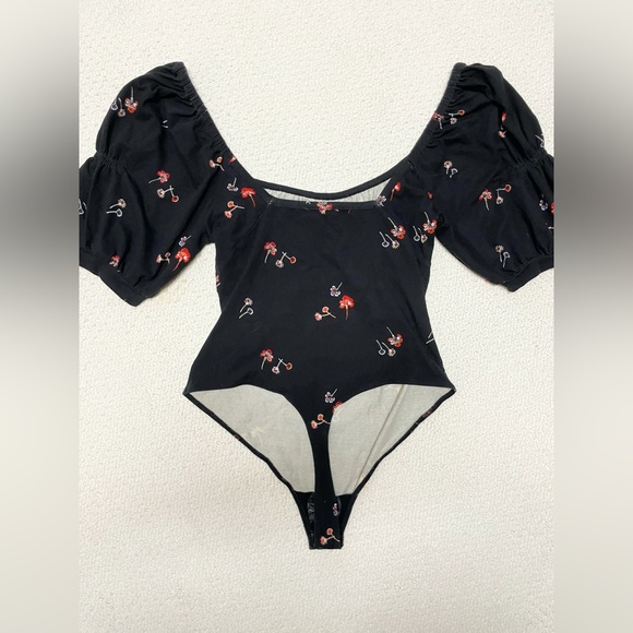 NWT FREE PEOPLE FLORAL BODYSUIT - SIZE L - Picture 2 of 4